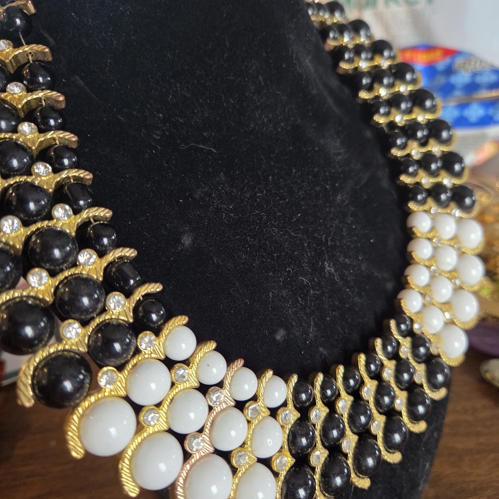 Egyptian Revival Necklace - Picture 2 of 3